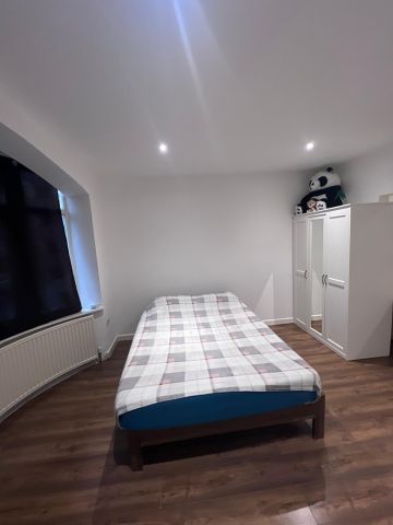 Studio Flat, Ferncroft Avenue, N12 - Photo 4