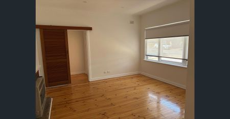 BEAUTIFULLY UPDATED THREE BEDROOM HOME IN HIGHLY SOUGHT AFTER SCHOOL ZONE - Photo 2