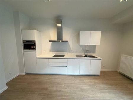 Appartement te huur - Foto 2