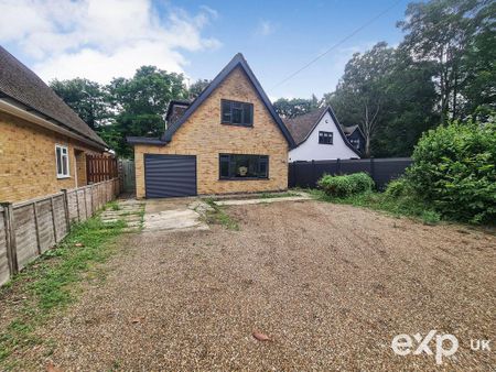 3 bedroom detached house to rent - Photo 5