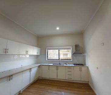 3 Watt Street, Sunshine, VIC 3020 - Photo 4