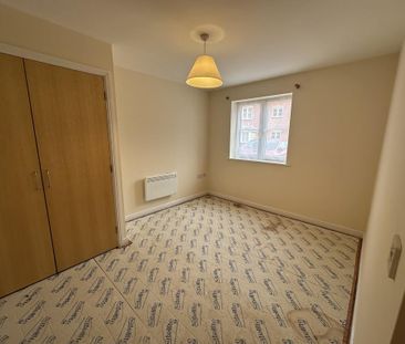 2 bedroom ground floor flat to rent - Photo 2