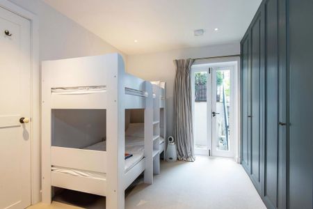 3 bedroom apartment to rent - Photo 5