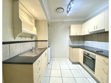 1/130 Whiting Street, Labrador - Photo 2