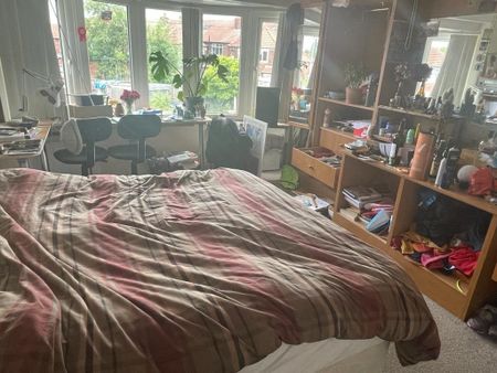 3 bedroom private hall to rent - Photo 5