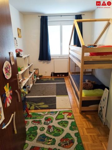 Viel Platz für Ihre Familie! Gemütliche 4-Zimmer Wohnung mit großer Loggia umgeben von Grünflächen! Beste Infrastruktur! - Photo 5