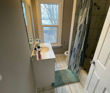 378 York Rd, Guelph - Photo 3