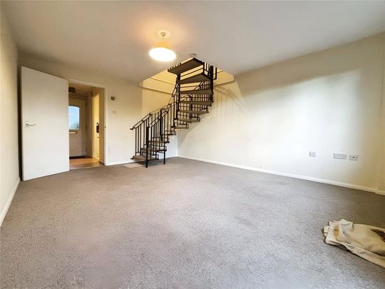 2 bedroom terraced house to rent - Photo 1