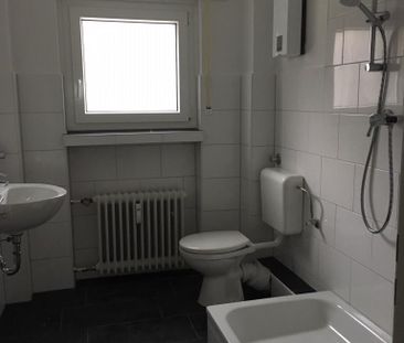 1 Zimmerwohnung mit Laminatboden und neuem Badezimmer ab März frei! - Photo 4