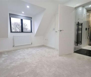 Sheerwater Avenue, Woodham, Addlestone, Surrey, KT15 - Photo 4