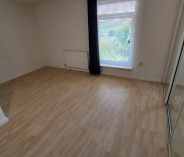 1 bed Apartment - To Let - Photo 2