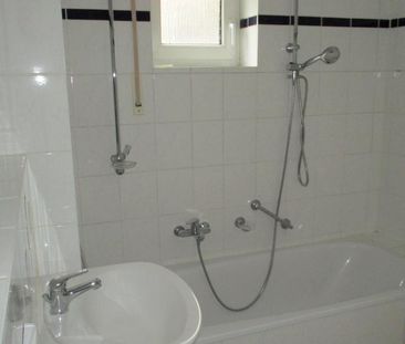 Geräumige Wohnung mit zwei Bädern, zwei Terrassen und kleinem Garten - Photo 5