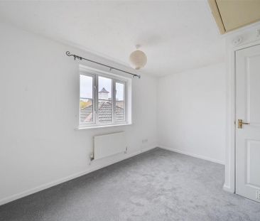 2 bedroom semi-detached house to rent - Photo 4