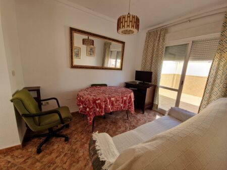 Flat new construction for rent - Photo 1