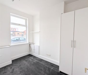 House share - - Photo 4