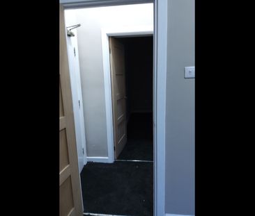 1 Bed Flat, Peel Grove, M12 - Photo 5