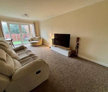 Bells Hill, Barnet, EN5 - Photo 2