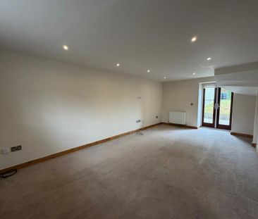 2 Bedroom Semi Detached To Let - Photo 1