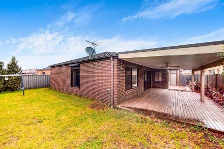 28 Hatfield Place, Deer Park - Photo 4