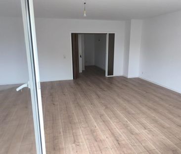 Willkommen in die Charmante Dreizimmerwohnung in Bonames Mitte - Foto 1