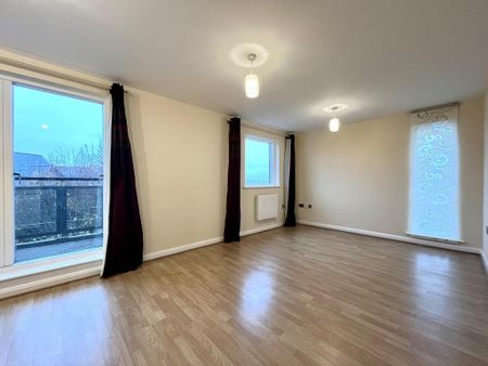 2 bedroom apartment to rent - Photo 3