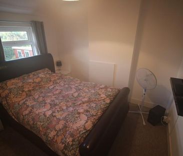 2 bedroom cottage to rent - Photo 3