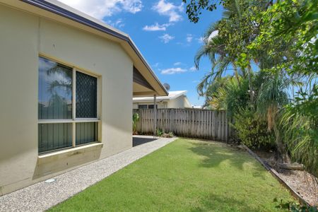NEAT & TIDY THREE BEDROOM HOME - Photo 4