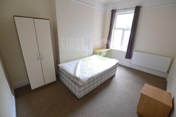 5 bedroom terraced house to rent - Photo 1