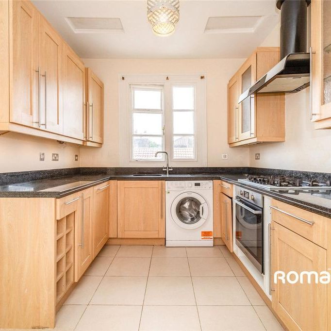 3 bedroom flat to rent - Photo 1