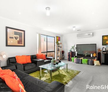 Splendid 3Br Home in Caroline Springs! - Photo 2