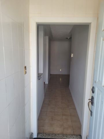 Condo for rent, Montréal (Saint-Léonard) - Photo 2