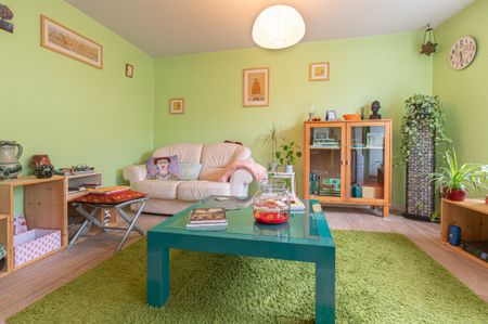 Goed gelegen éénslaapkamer-appartement met terras te Beveren - Foto 2