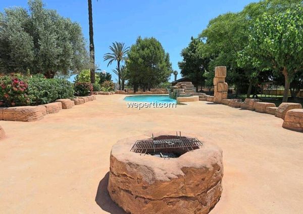 Luxury Villa in Elche, for rent