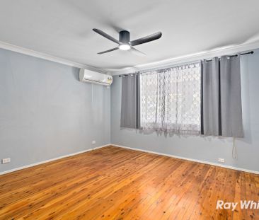 Newly Renovated Three Bedroom Home! - Photo 3
