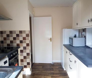 2 bedroom apartment to rent - Photo 6