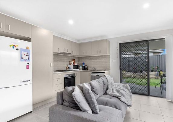 MODERN TWO BEDROOM FLAT, WATER USAGE INCLUDED - Photo 1