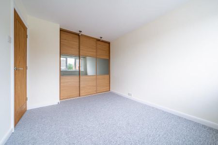 3 bedroom detached house to rent - Photo 4