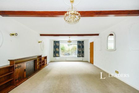 4 bedroom detached house to rent - Photo 2