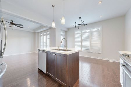 For Lease - 57 Kaitting Trail, Oakville, Ontario - Photo 2