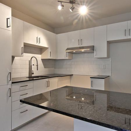 4 1/2 Style-Condo rénové à aire ouverte Verdun - internet inclus - Janvier - Photo 3