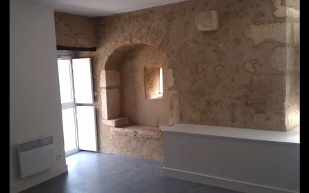 Location Appartement 2 pièces 53 m² Saint-Marcel - Photo 3