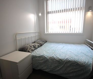 10-bedroom shared house, Norman St - Photo 4