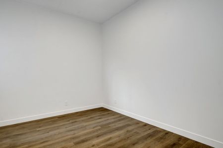 For Lease - 399 Winston Avenue Unit# 201, Carlingwood - Westboro and Area, Ontario - Photo 3