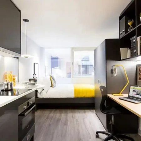 Standard En Suite - Photo 3
