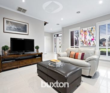 10 Stanford Avenue, Keysborough VIC 3173 - House For Rent | Domain - Photo 1