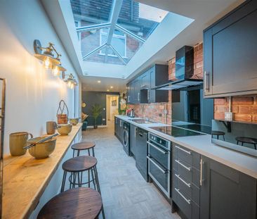 1 bedroom in a house share to rent - Photo 6