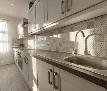 2 Bed Flat, Plashet Grove, E6 - Photo 5