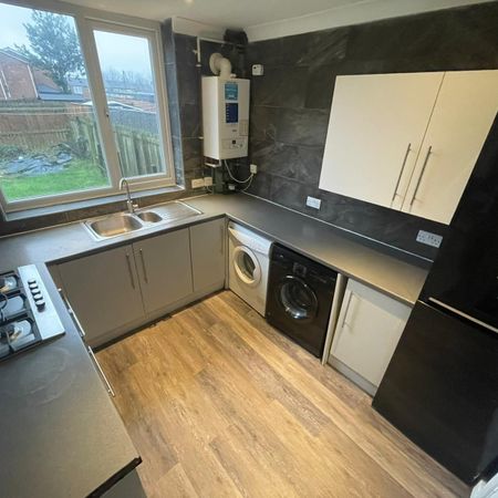 3 bed terraced house to rent in Hedgehope Road, Newcastle upon Tyne, NE5 - Photo 3