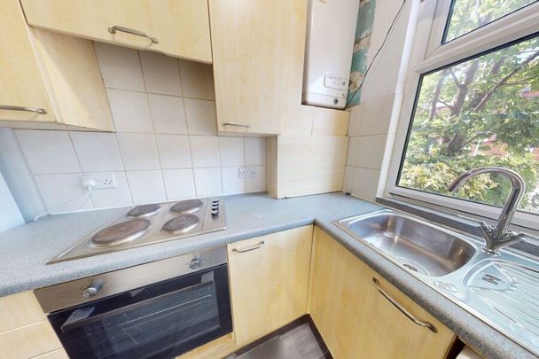 Royal Park Avenue, Hyde Park - Photo 1