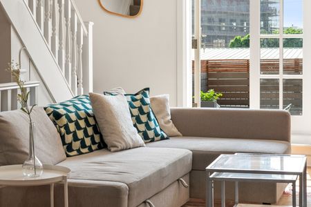 1 Bed Flat, Chalk Farm Road, NW1 - Photo 2